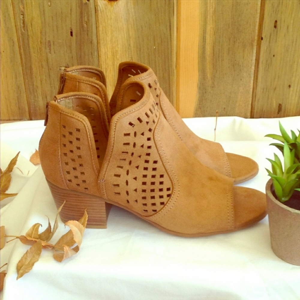 Sofft Peep Toe Booties